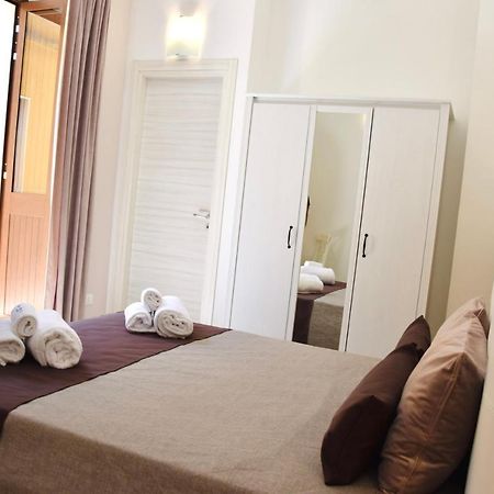 Bed and Breakfast Ospitalita Siciliana Noto Exterior foto