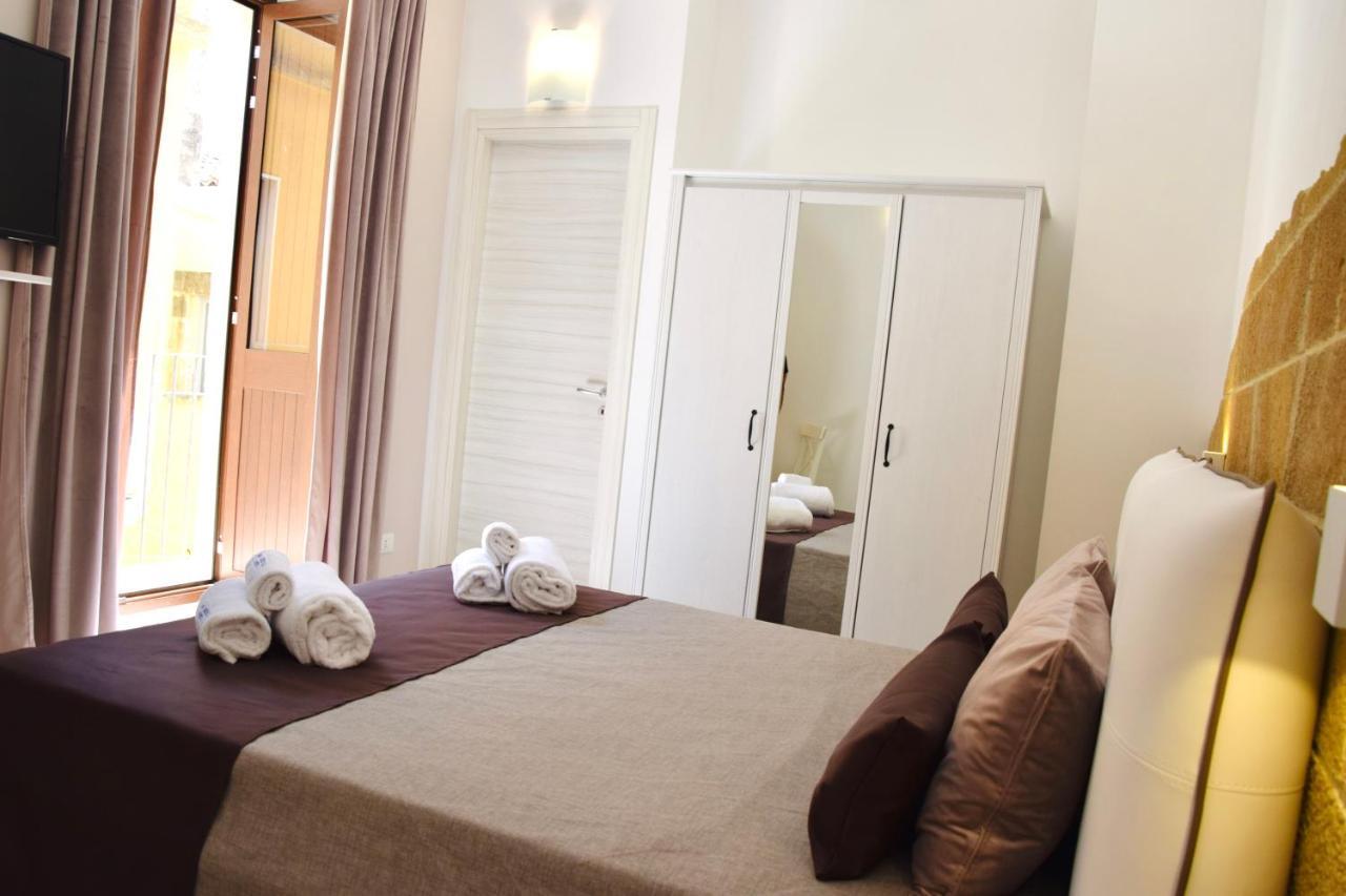 Bed and Breakfast Ospitalita Siciliana Noto Exterior foto